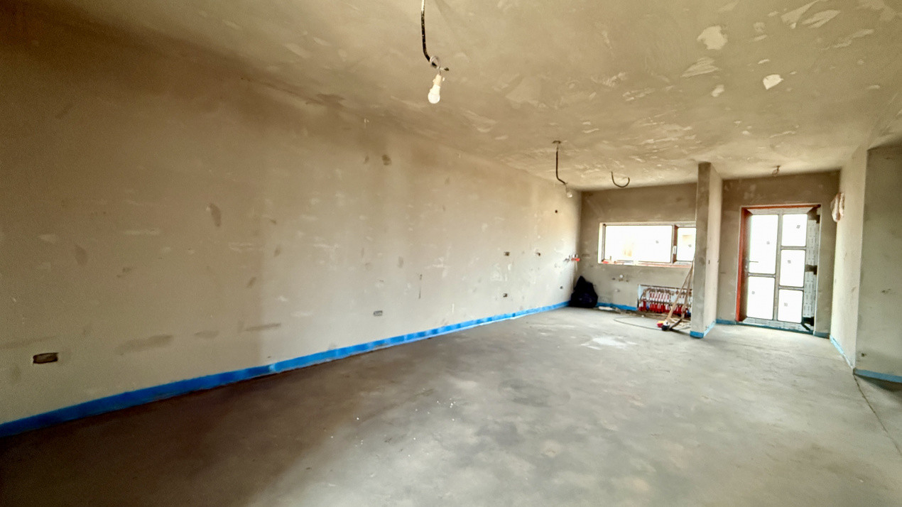 Duplex de vanzare, 4 camere in spate la Castel - Mosnita Noua 4, foxfort.ro