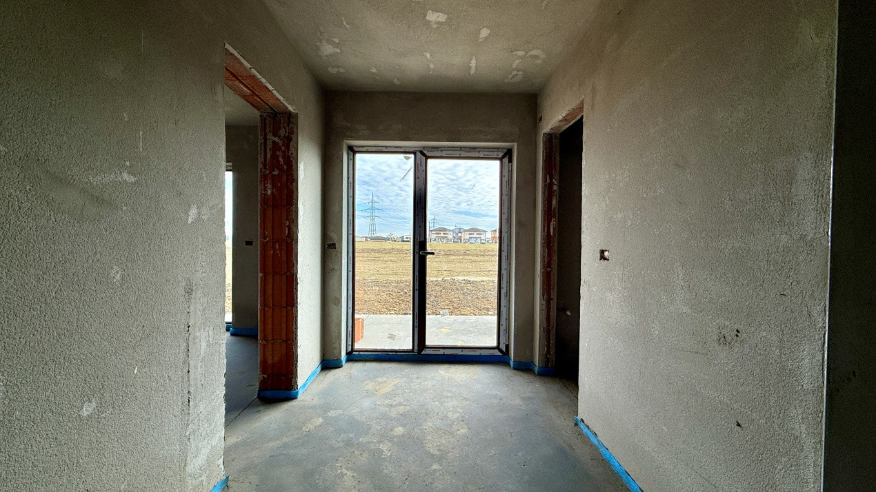 Duplex de vanzare, 4 camere in spate la Castel - Mosnita Noua 13, foxfort.ro