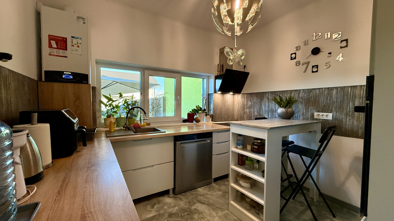 Duplex deosebit de vanzare, 4 camere, zona linistita - Mosnita Veche 12, foxfort.ro