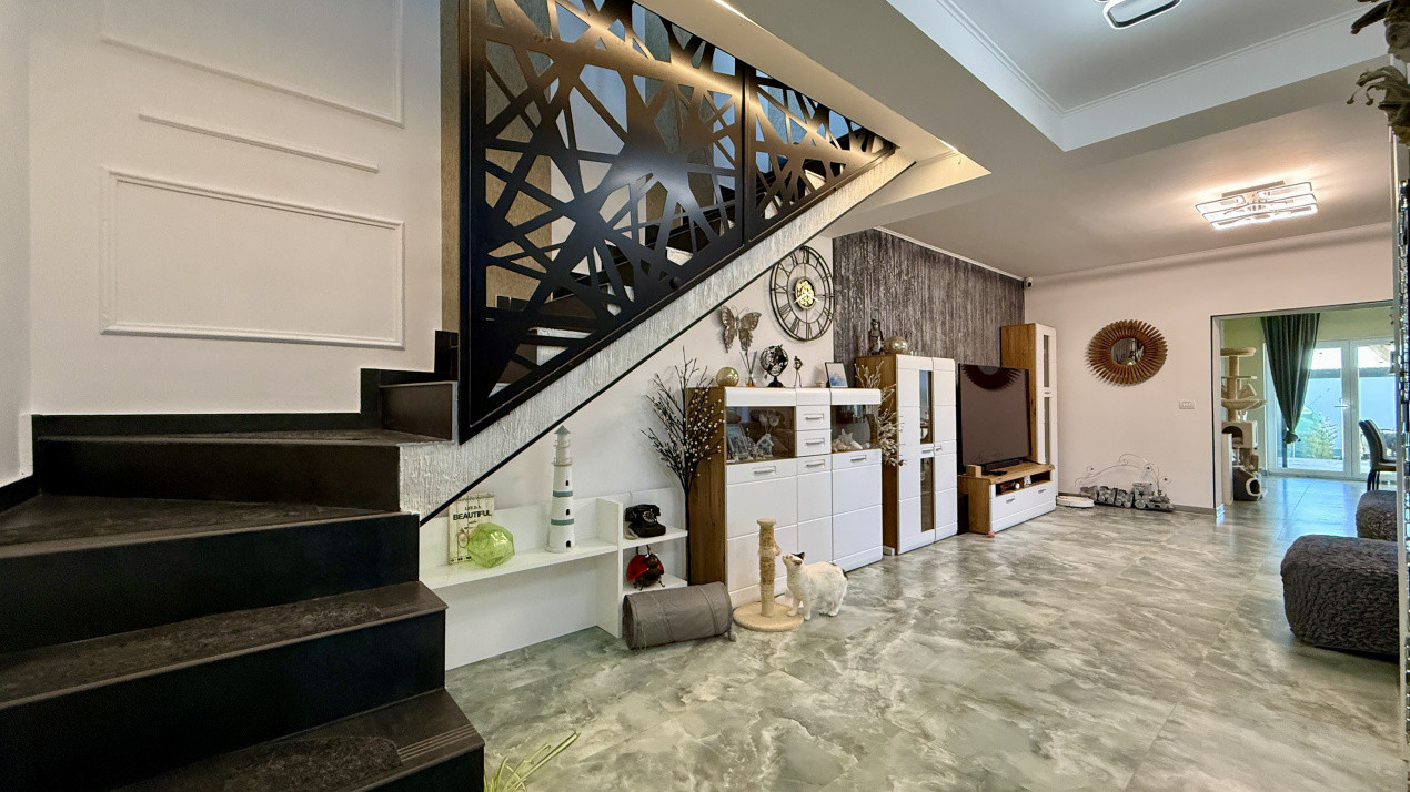 Duplex deosebit de vanzare, 4 camere, zona linistita - Mosnita Veche 14, foxfort.ro