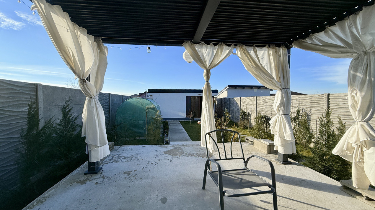 Duplex deosebit de vanzare, 4 camere, zona linistita - Mosnita Veche 17, foxfort.ro