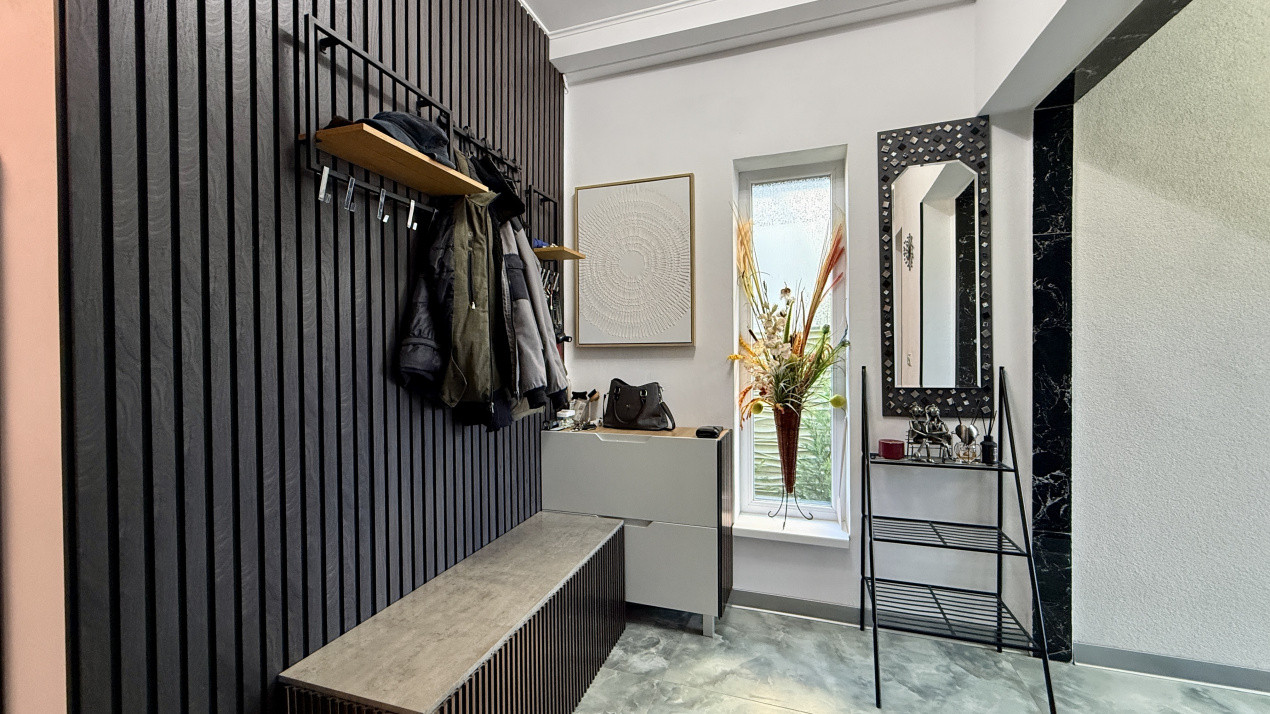 Duplex deosebit de vanzare, 4 camere, zona linistita - Mosnita Veche 18, foxfort.ro