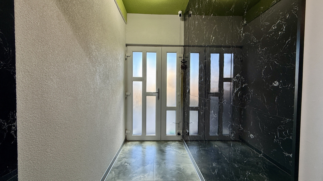 Duplex deosebit de vanzare, 4 camere, zona linistita - Mosnita Veche 19, foxfort.ro