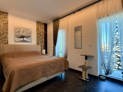 Duplex deosebit de vanzare, 4 camere, zona linistita - Mosnita Veche imagine mica 9, foxfort.ro