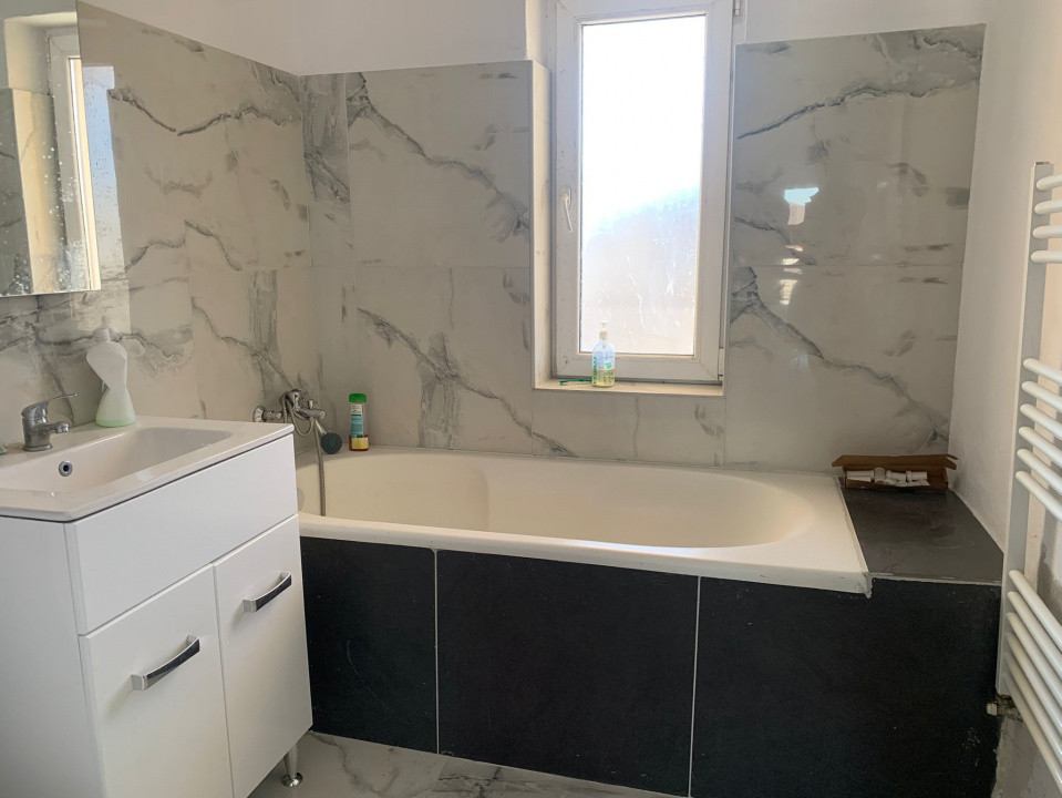 Duplex cu 4 camere de 128 mp si 2 locuri de parcare, zona Dumbravit 7, foxfort.ro