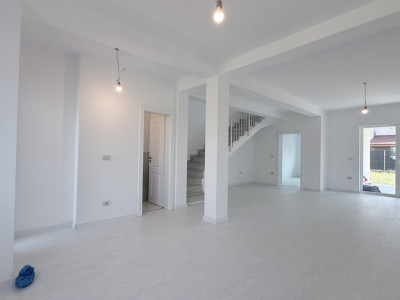 Duplex la cheie, 4 camere Mosnita Noua - Lidl imagine mica 5, foxfort.ro