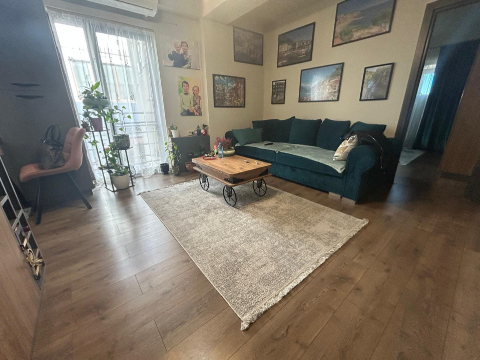 Apartament de vanzare cu 3 camere in zona Giroc 1, foxfort.ro