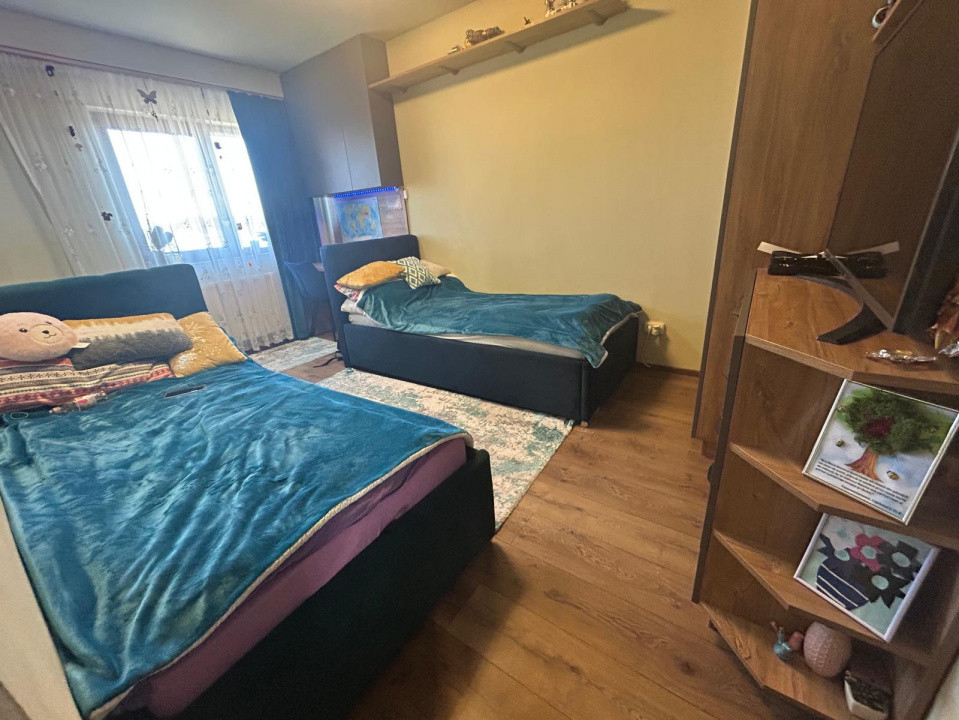 Apartament de vanzare cu 3 camere in zona Giroc 6, foxfort.ro
