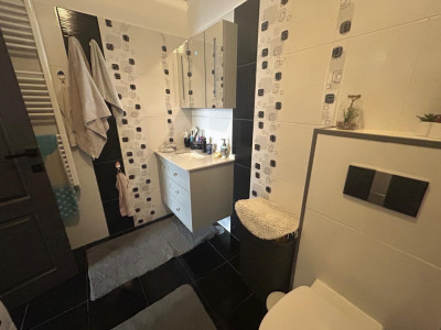 Apartament de vanzare cu 3 camere in zona Giroc imagine mica 8, foxfort.ro