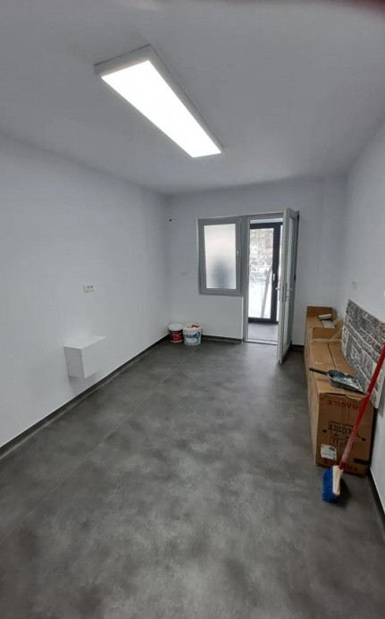 Spatiu Sad de inchiriat in apropiere de Iulius Mall 5, foxfort.ro