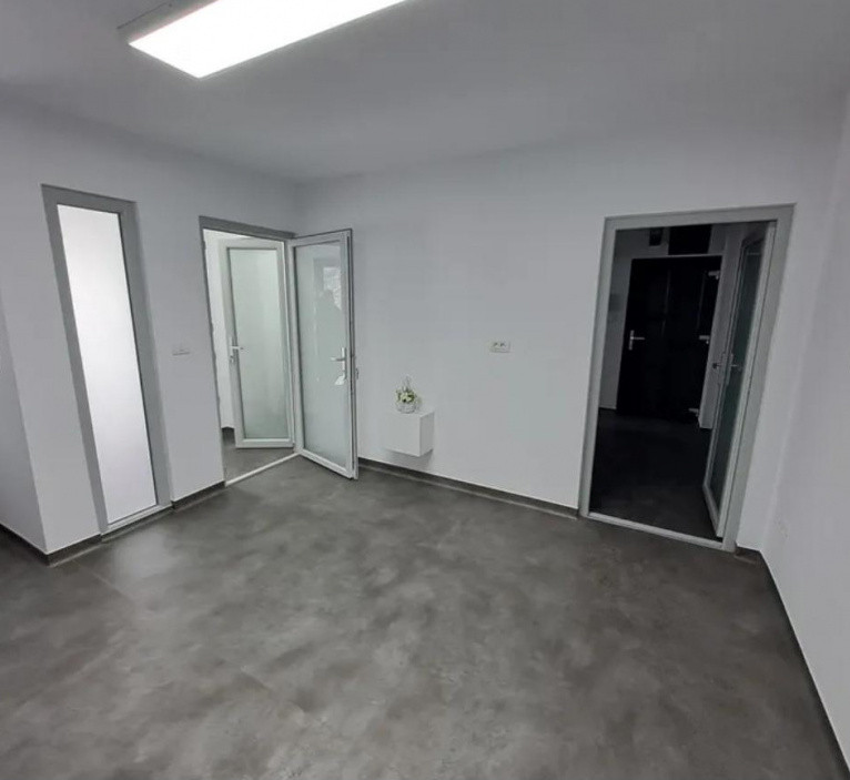 Spatiu Sad de inchiriat in apropiere de Iulius Mall 16, foxfort.ro