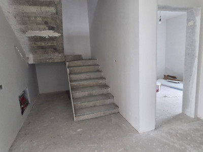 Duplex spatios cu 5 camere de vanzare, zona Mosnita Noua imagine mica 6, foxfort.ro