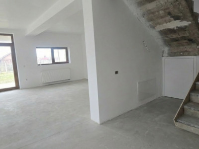 Duplex spatios cu 5 camere de vanzare, zona Mosnita Noua imagine mica 4, foxfort.ro