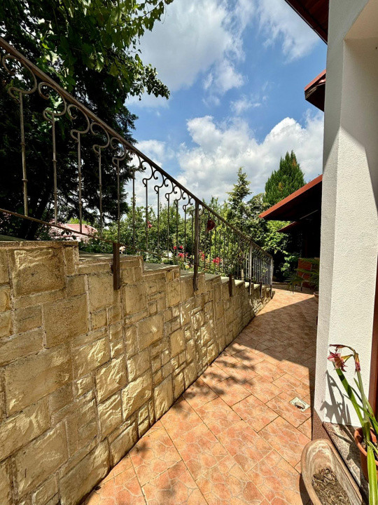 Casa individuala cu 5 camere si teren de 1 hectar - Ghioroc - Arad 20, foxfort.ro