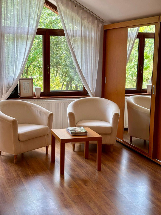 Casa individuala cu 5 camere si teren de 1 hectar - Ghioroc - Arad 38, foxfort.ro