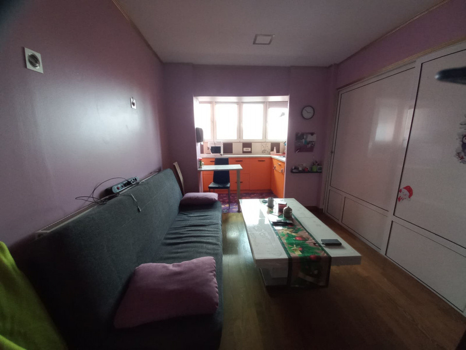 Casa individuala cu 4 camere si teren de 100 mp - zona Kuncz 6, foxfort.ro