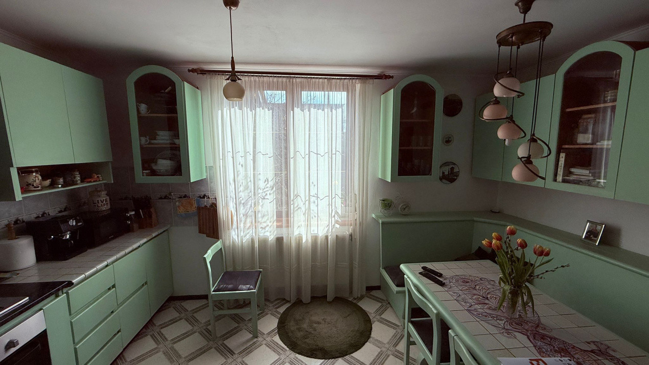 Casa individuala cu 7 camere si 1752 mp teren - zona Ghiroda 5, foxfort.ro