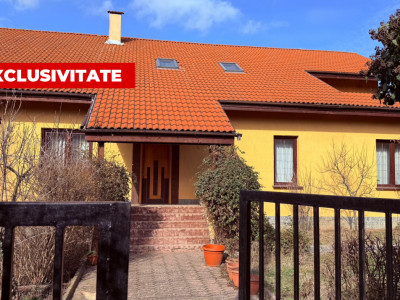 Casa individuala cu 7 camere si 1752 mp teren - zona Ghiroda