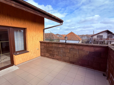 Casa individuala cu 7 camere si 1752 mp teren - zona Ghiroda imagine mica 16, foxfort.ro