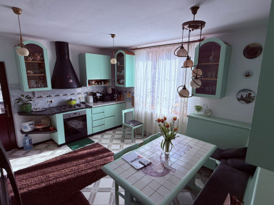 Casa individuala cu 7 camere si 1752 mp teren - zona Ghiroda imagine mica 17, foxfort.ro