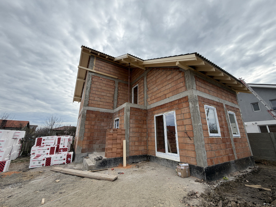 Casa individuala 4 camere, cu toate utilitatile - Sanandrei 1, foxfort.ro