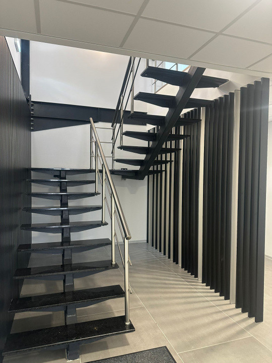 Hala industriala 500 mp + birouri, 1398 mp teren, acces TIR - Giarmata Vii 15, foxfort.ro