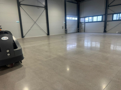 Hala industriala 500 mp + birouri, 1398 mp teren, acces TIR - Giarmata Vii imagine mica 2, foxfort.ro