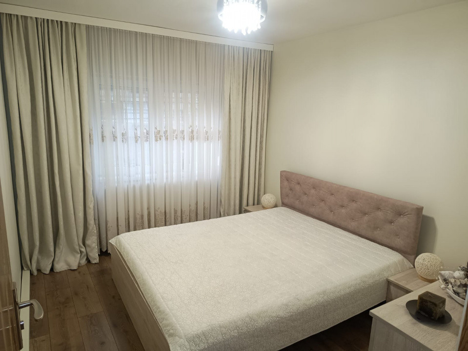 Apartament de vanzare cu 4 camere la etajul 1 in zona Lipovei 9, foxfort.ro