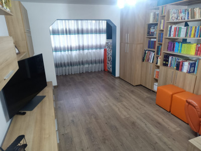 Apartament de vanzare cu 4 camere la etajul 1 in zona Lipovei imagine mica 2, foxfort.ro