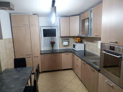 Apartament de vanzare cu 4 camere la etajul 1 in zona Lipovei imagine mica 4, foxfort.ro