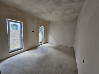 Duplex spatios cu teren de 442 mp, toate utilitatile - Giroc imagine mica 3, foxfort.ro