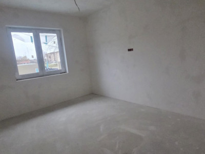 Duplex spatios cu teren de 442 mp, toate utilitatile - Giroc imagine mica 4, foxfort.ro