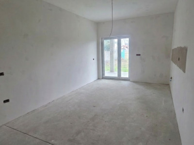 Duplex spatios cu teren de 442 mp, toate utilitatile - Giroc imagine mica 10, foxfort.ro