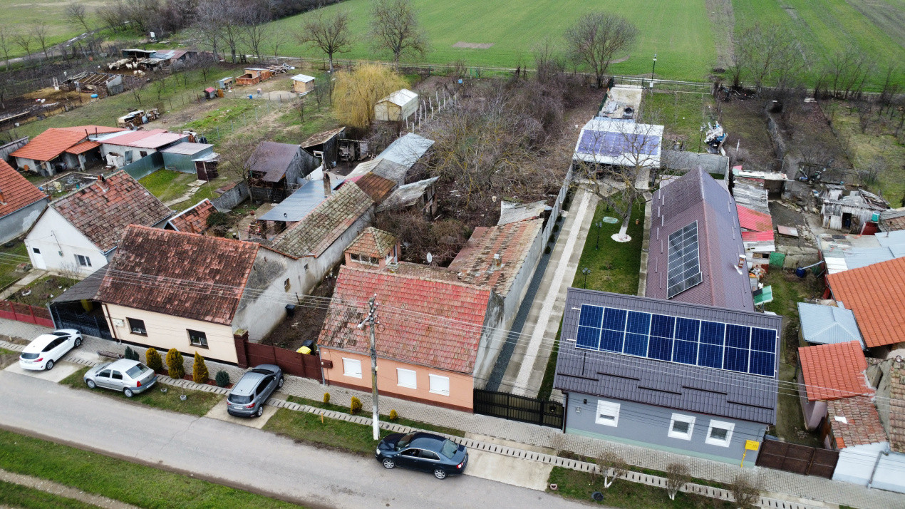 Casa de vanzare cu 3 camere si teren de 1008 mp - Deta 3, foxfort.ro