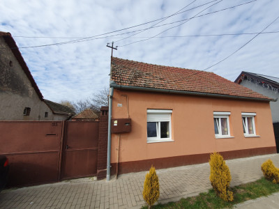 Casa de vanzare cu 3 camere si teren de 1008 mp - Deta imagine mica 2, foxfort.ro