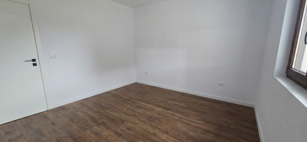 Duplex plan parter in spate la Valery Mosnita Noua 5, foxfort.ro