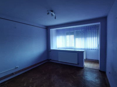 Apartament cu 2 camere, priveliste panoramica, la 5 minute de centru imagine mica 2, foxfort.ro