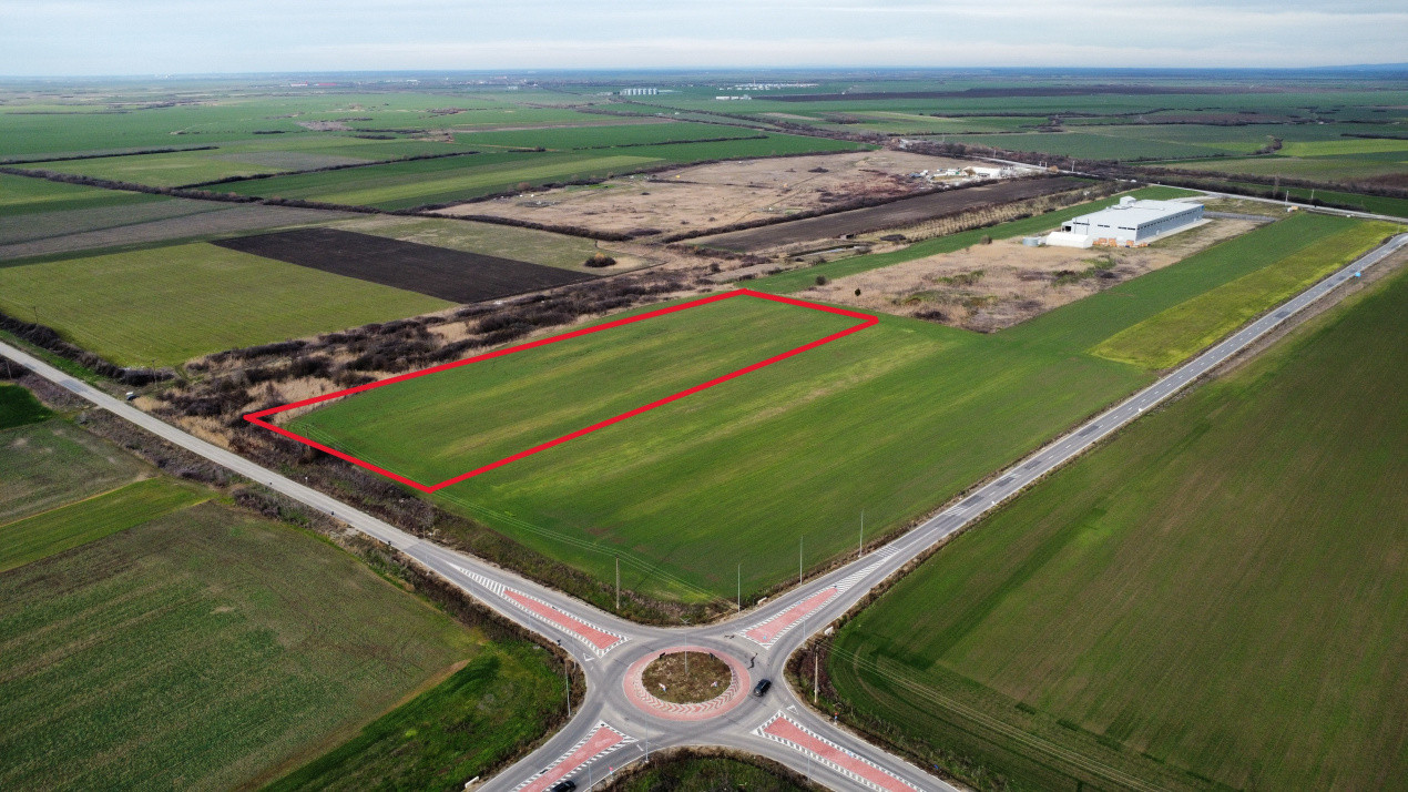 Teren industrial de vanzare de 25.000 mp, zona Deta 1, foxfort.ro