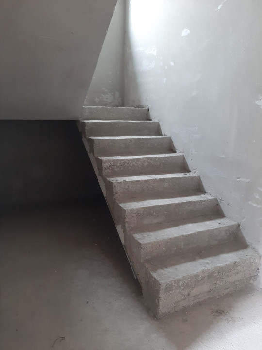 Duplex cu 5 camere si teren de 392 mp - Giarmata Vii 5, foxfort.ro