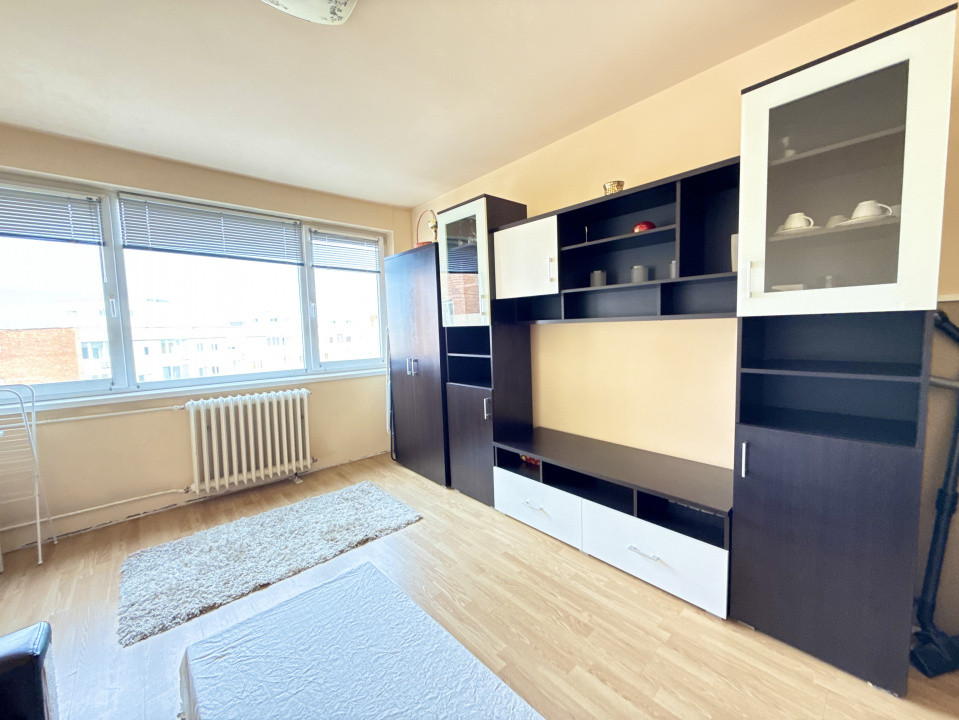 Apartament cu 2 camere de vanzare in Timisoara, zona Circumvalatiunii 8, foxfort.ro