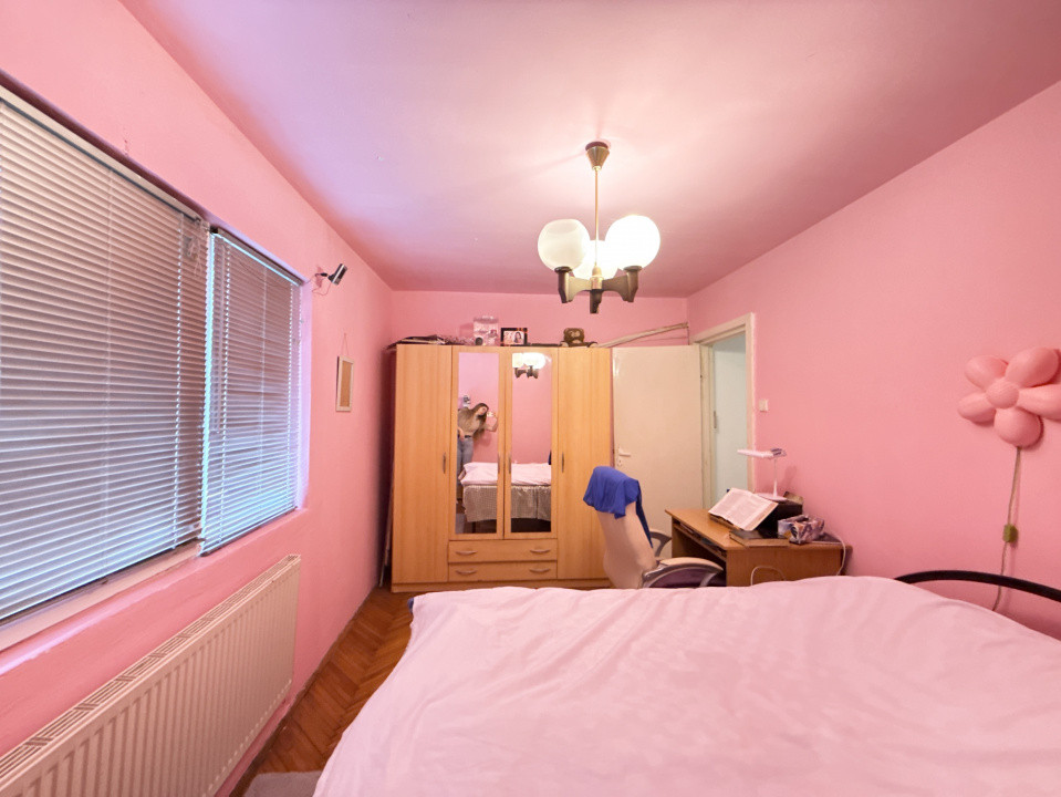 Apartament cu 3 camere de vanzare in Timisoara, zona Gheorghe Lazar 9, foxfort.ro