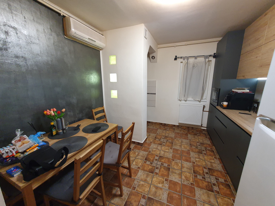 Apartament cu 2 camere, etaj 2 - zona Dambovita 10, foxfort.ro