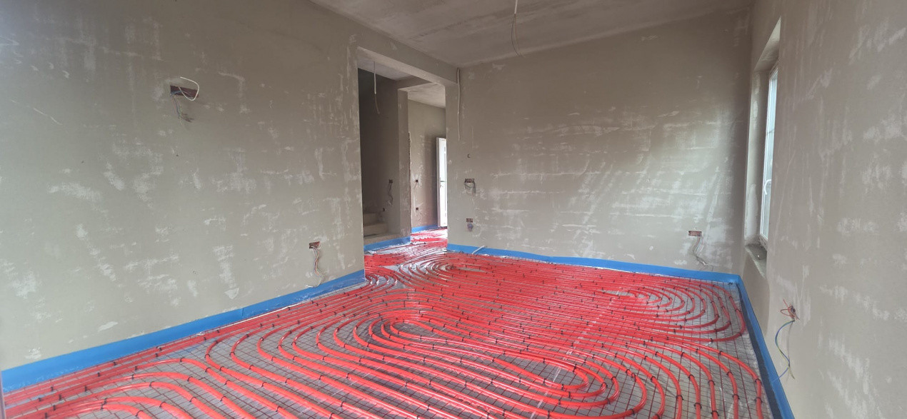 Duplex modern cu toate utilitatile - la intrare in Mosnita Noua 1, foxfort.ro