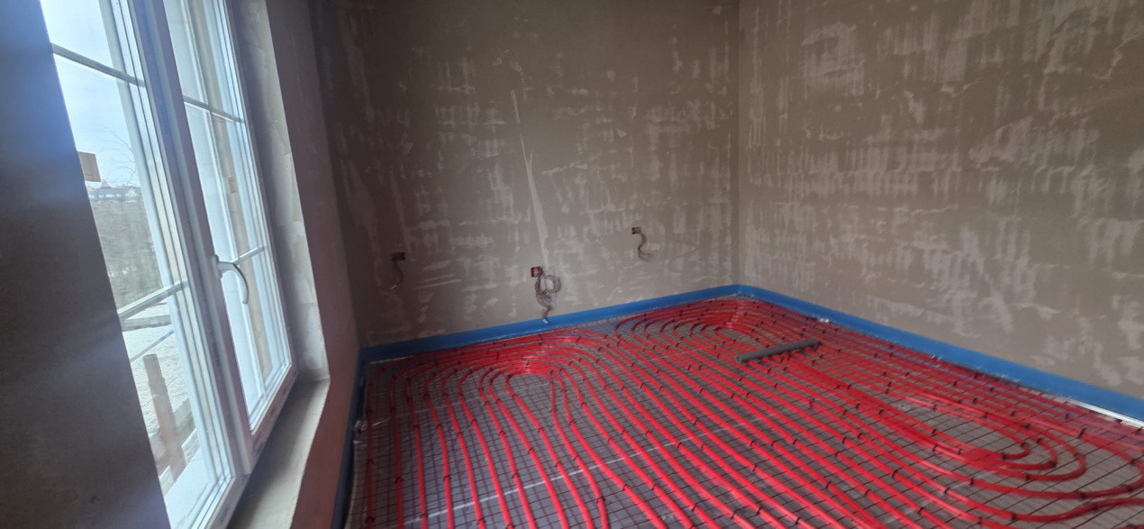 Duplex modern cu toate utilitatile - la intrare in Mosnita Noua 7, foxfort.ro