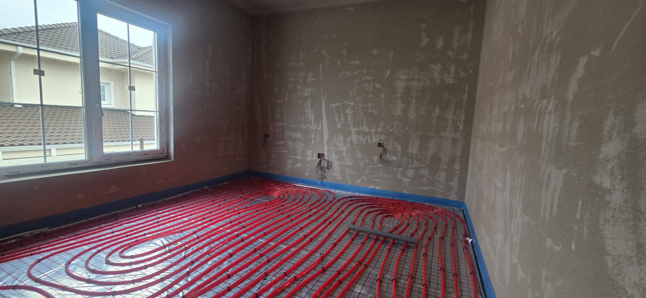 Duplex modern cu toate utilitatile - la intrare in Mosnita Noua 11, foxfort.ro