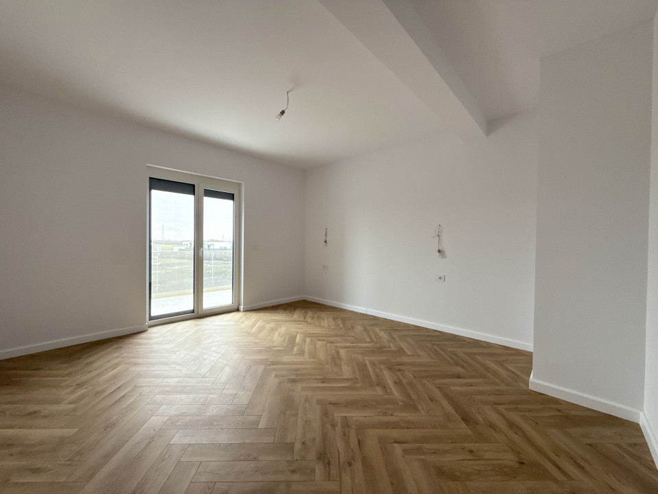 Duplex cu 4 camere de vanzare in localitatea Covaci 3, foxfort.ro