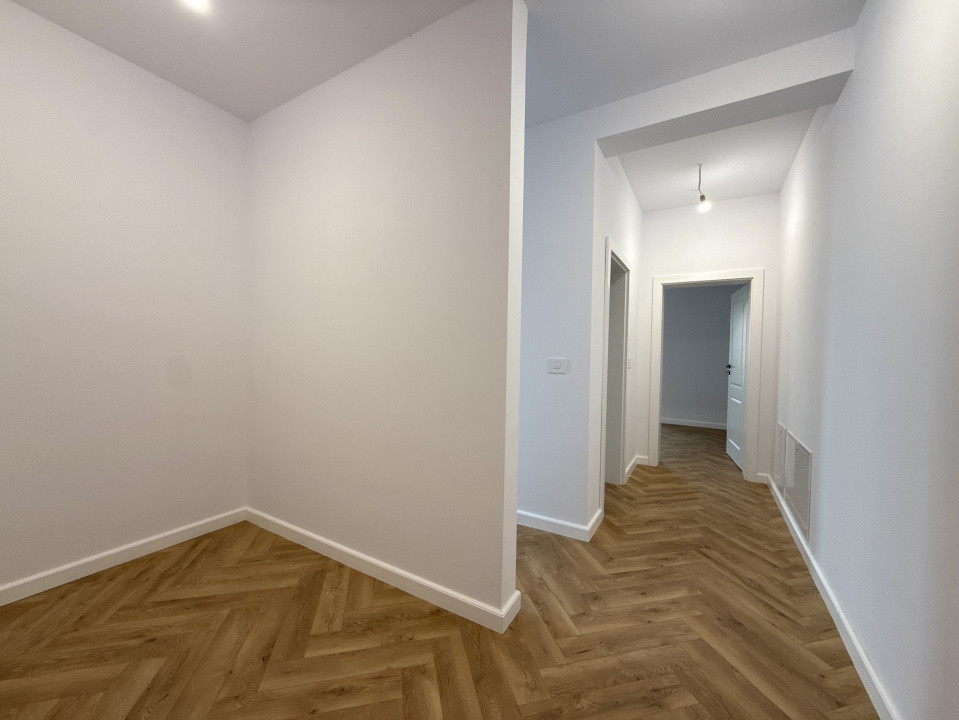 Duplex cu 4 camere de vanzare in localitatea Covaci 5, foxfort.ro