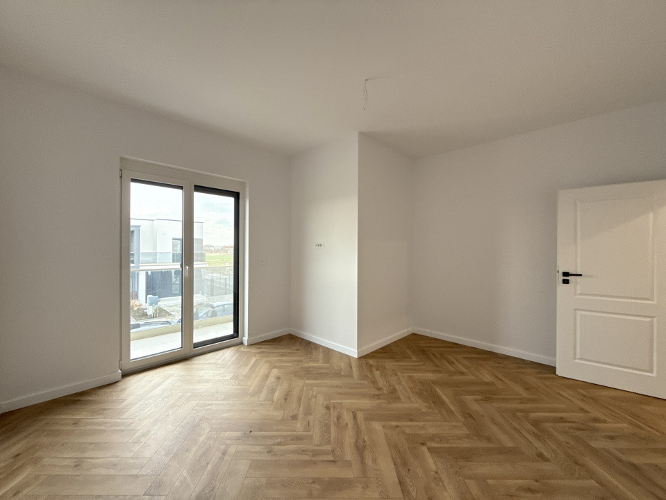 Duplex cu 4 camere de vanzare in localitatea Covaci 6, foxfort.ro