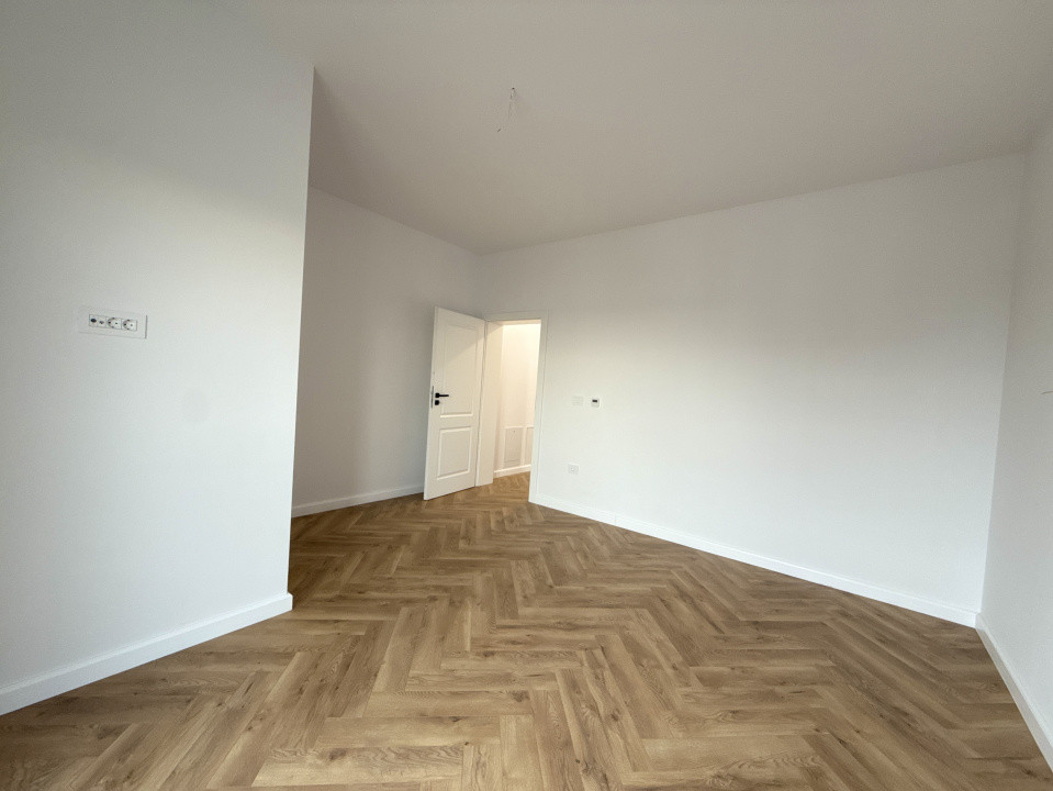 Duplex cu 4 camere de vanzare in localitatea Covaci 8, foxfort.ro