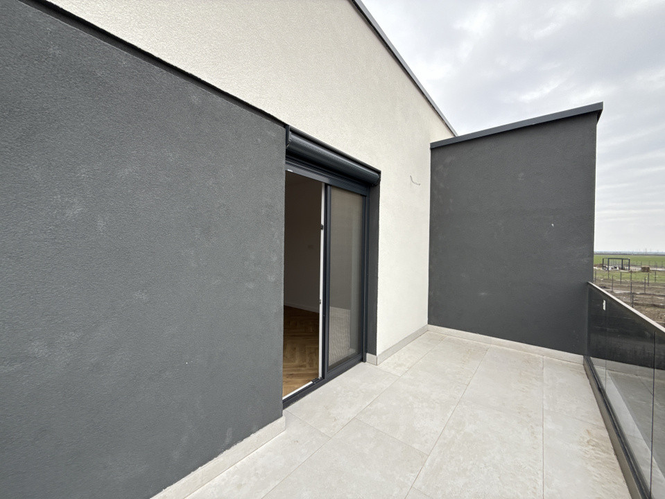 Duplex cu 4 camere de vanzare in localitatea Covaci 11, foxfort.ro